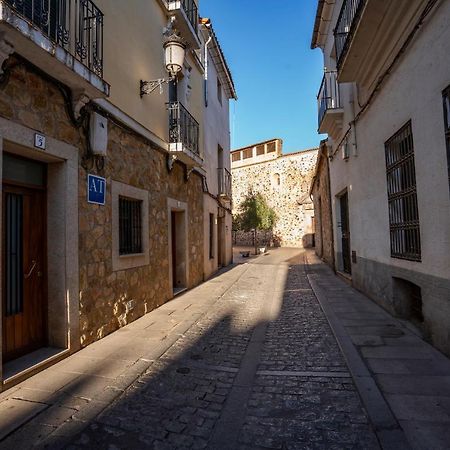 Apartamentos Caceres Historico Centro エクステリア 写真