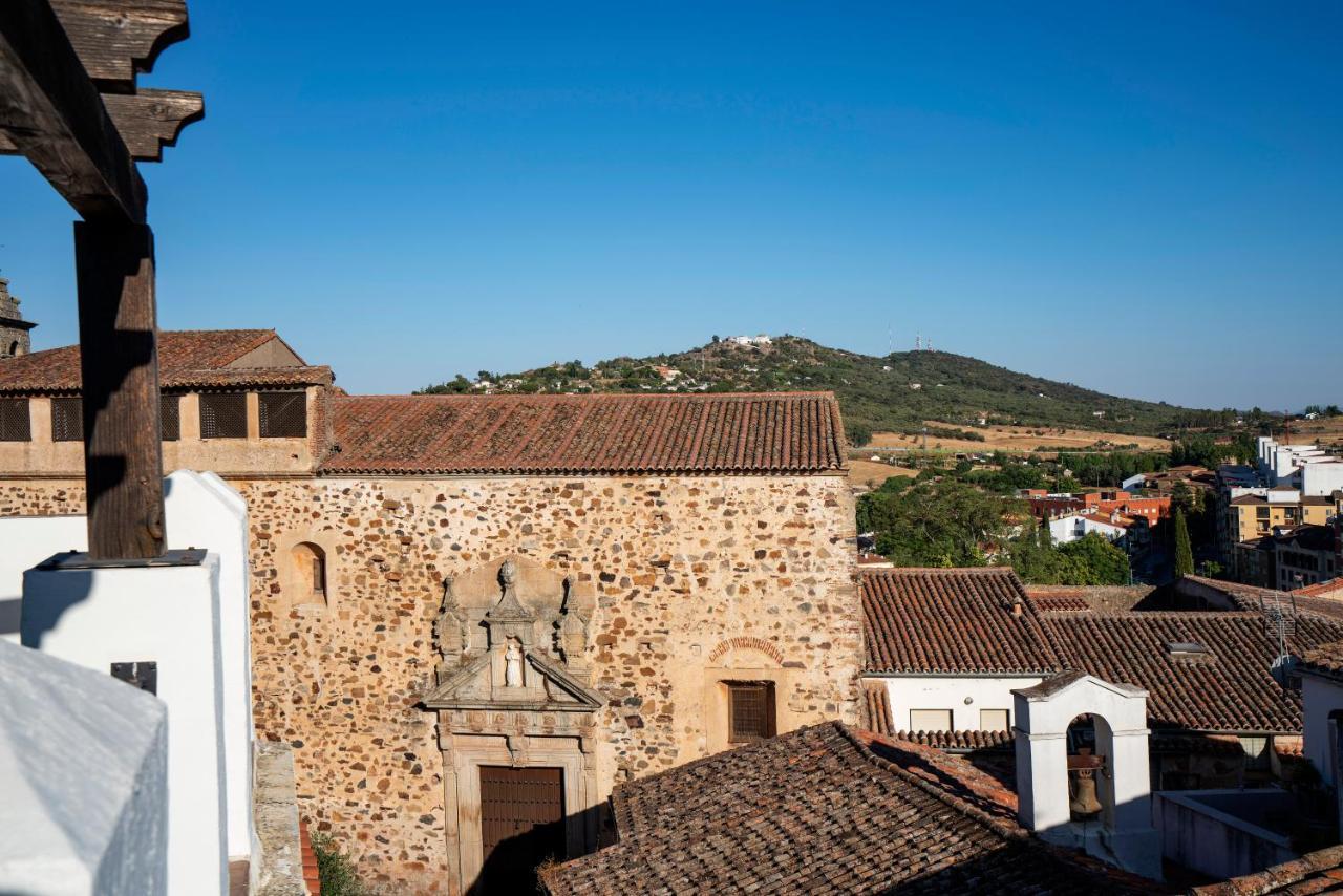 Apartamentos Caceres Historico Centro エクステリア 写真