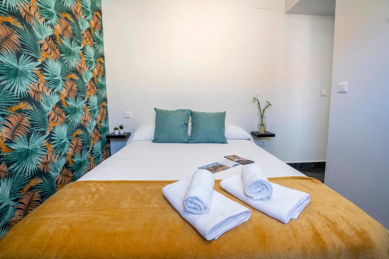 Apartamentos Caceres Historico Centro エクステリア 写真